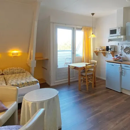 Unique Studio On Large Estate With Sea View Appartement