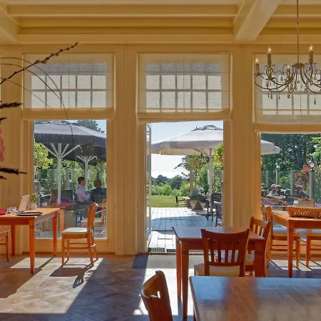 Unique Studio On Large Estate With Sea View *